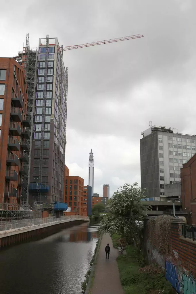 All change along the canal