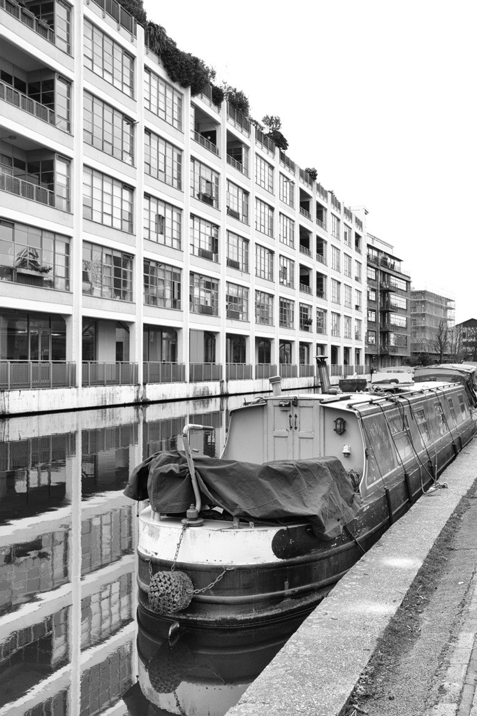 Regent's Canal, Shoreditch section, March 2024