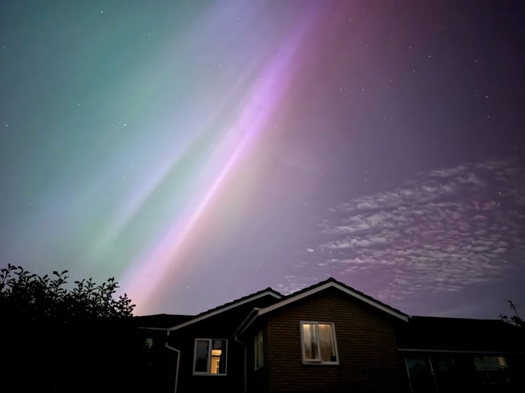 Aurora borealis in my garden, May 2024