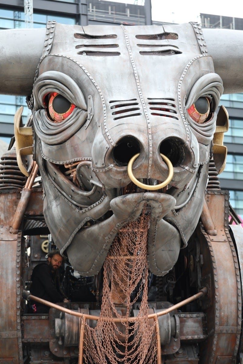 The Birmingham Bull. Centenary Square, Commonwealth Games 2022