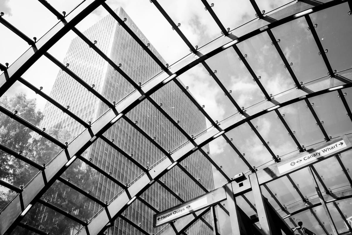 Photographing Canary Wharf 2006