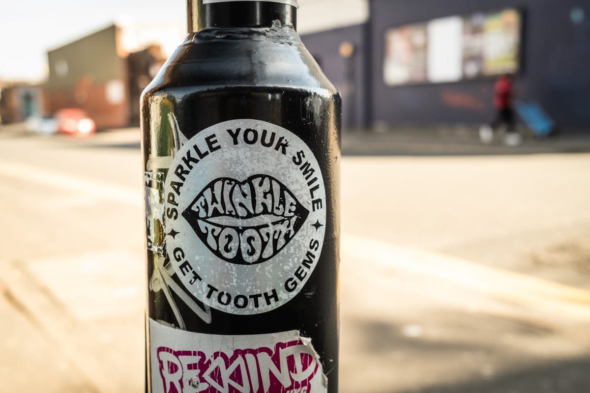 https://thecolourpalettecompany.com/blogs/the-colour-palette-company/the-digbeth-colour-palette-a-super-sized-celebration-of-birmingham-s-creative-heart
