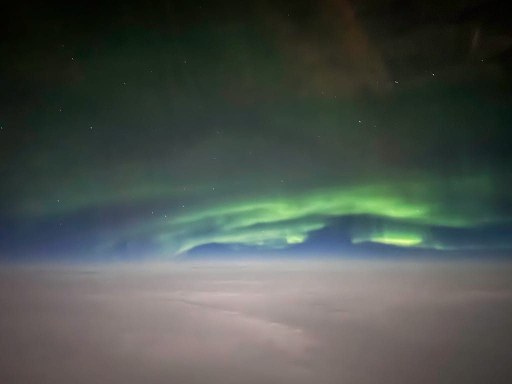 Flight over volcanoes and northern lights, Portland to Reykjavík, Iceland Air, Nov 2023