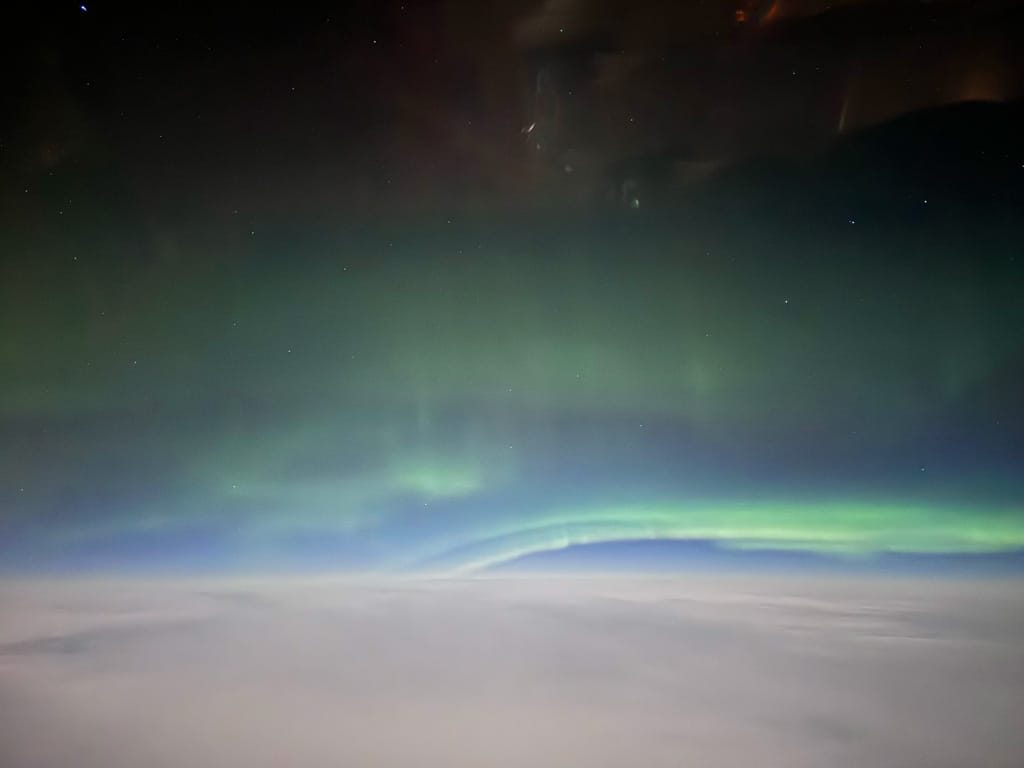 Flight over volcanoes and northern lights, Portland to Reykjavík, Iceland Air, Nov 2023