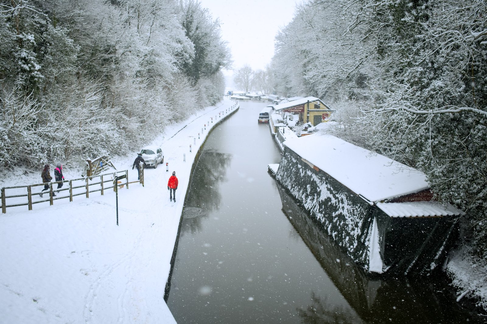 Overlooking the canal in the snow