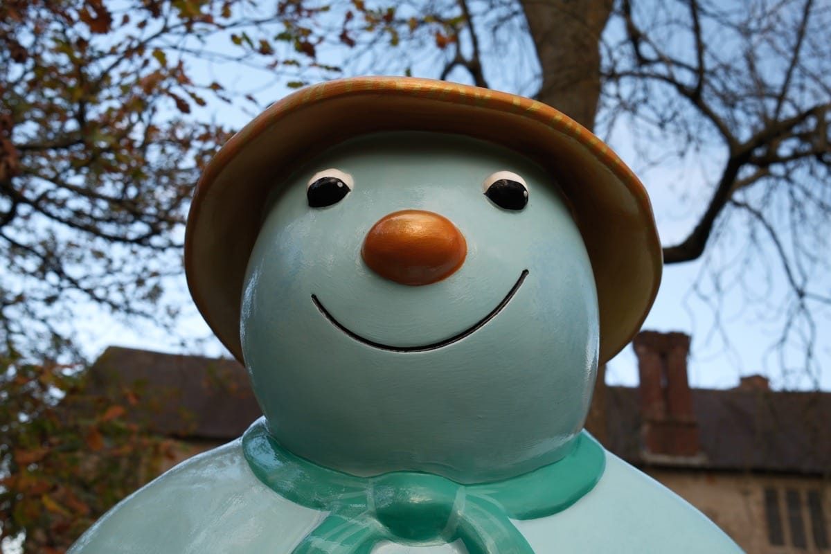 The snowmen at Baddesley Clinton, National Trust, 2025