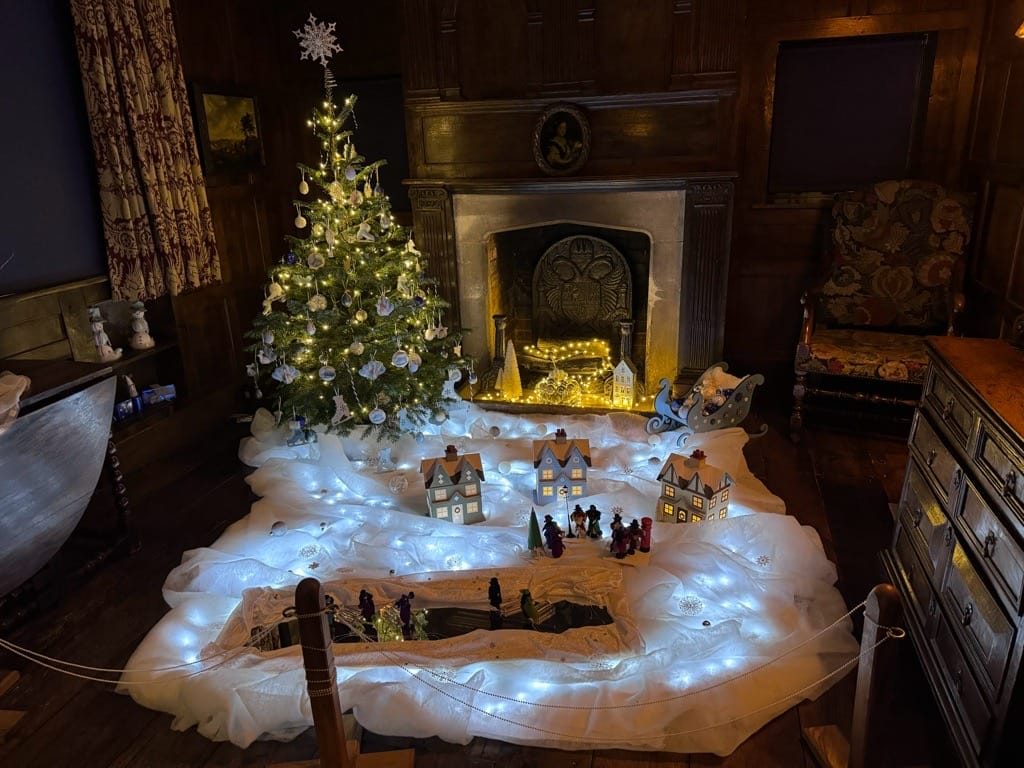 Two Houses, Packwood, December, 2023
