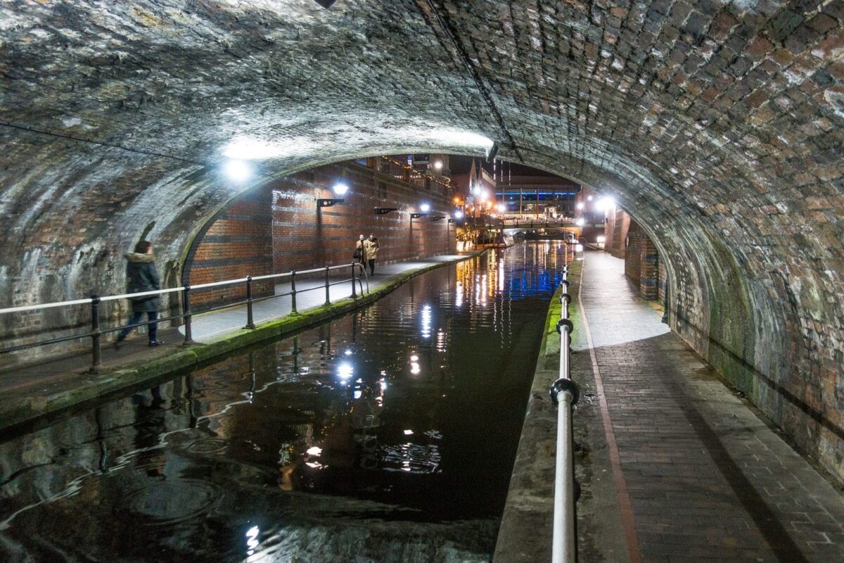 Night on the Canals